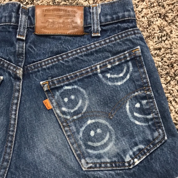 Levi’s High Waisted Factory distressed Jean Shorts | Like New! - Picture 4 of 5